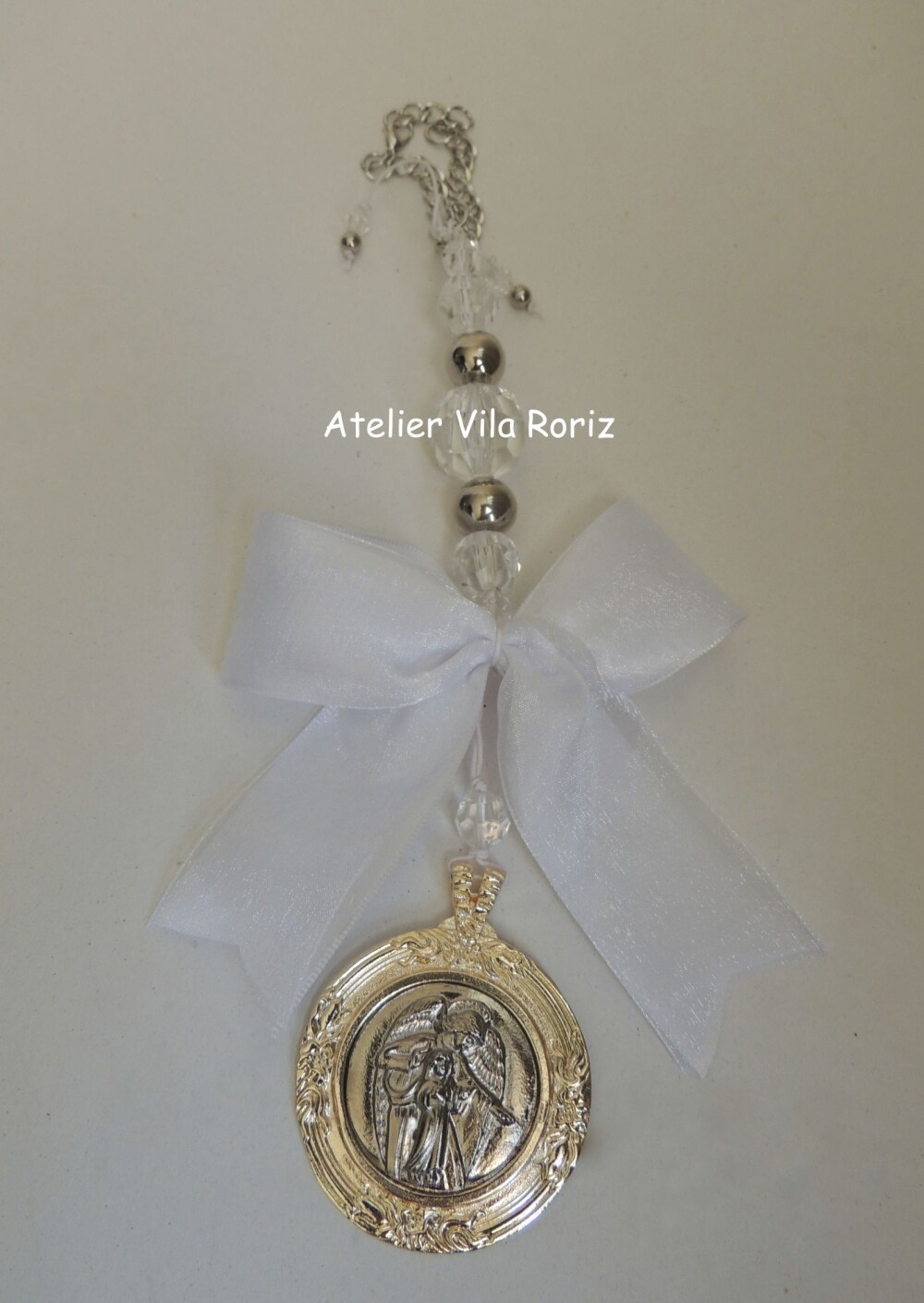 Medalhão de Berço Redondo Anjo da Guarda Dourada e Níquel