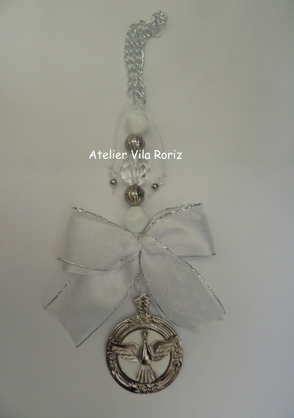 Medalhão de Berço Redondo Divino Espírito Santo  Branco