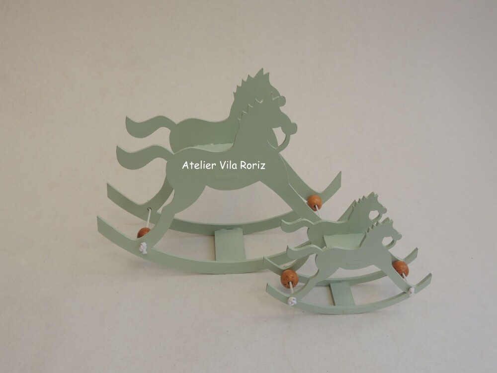 Adorno Madeira Cavalo de Balanço 3d