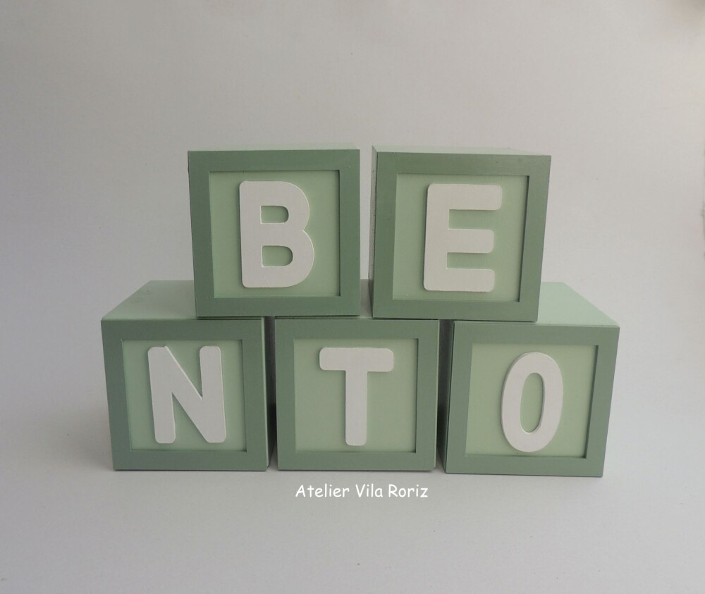 Adorno Cubos com Moldura 10 x 10 cm Letras (Valor Unitário)