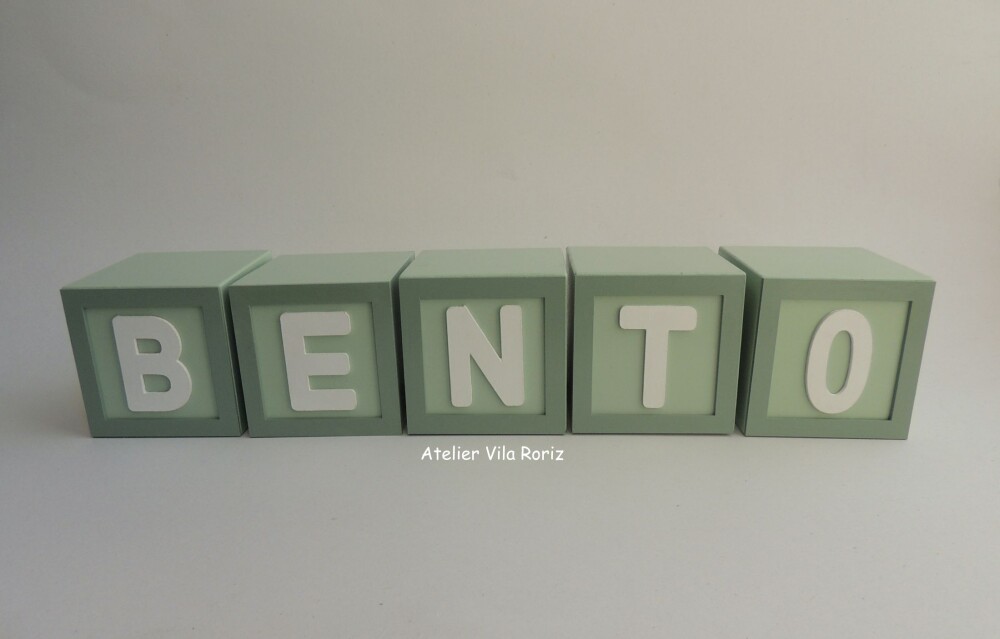 Adorno Cubos com Moldura 10 x 10 cm Letras (Valor Unitário)