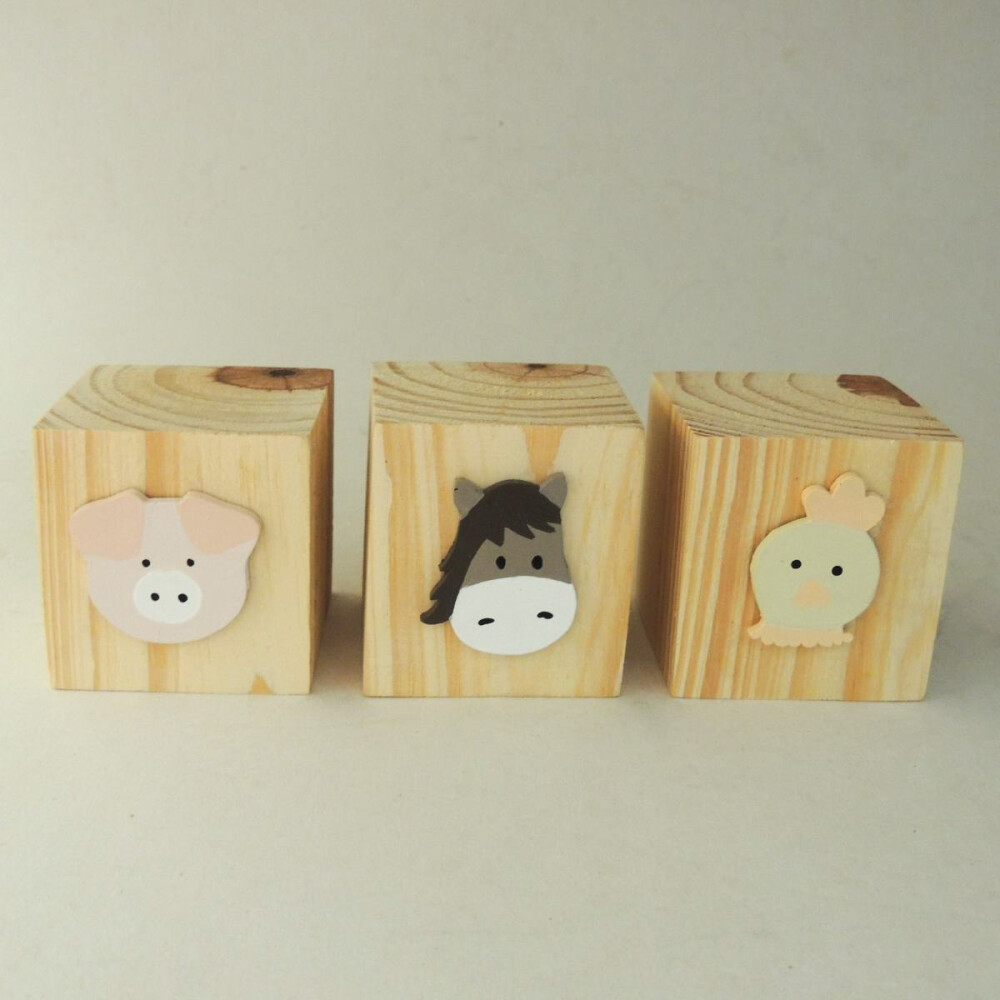 Trio Cubos Pinus Apliques Fazendinha (Valor do Trio)
