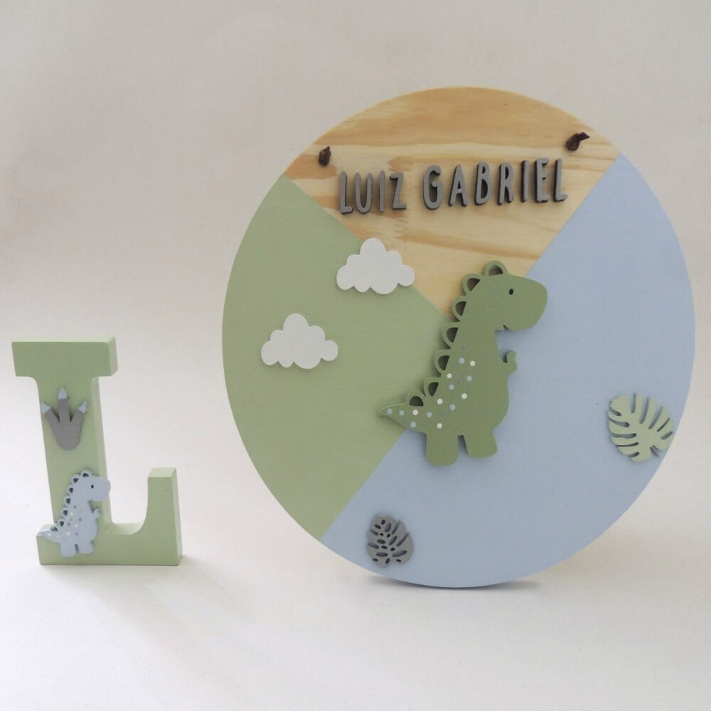 Kit Porta Maternidade Placa Dinossauro e Letra 15cm