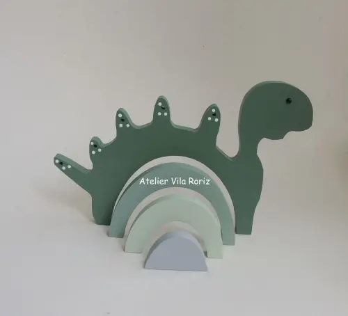 Adorno Madeira Dinossauro Arcos Modelo A Tons de Verde