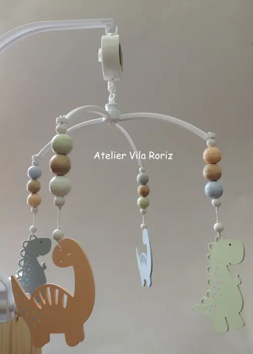 Móbile Giratório e Musical Dinossauros Modelo A