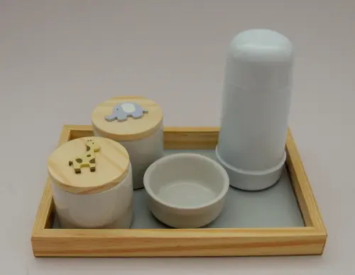 Kit Higiene Bandeja Pinus P Safári 4 Peças