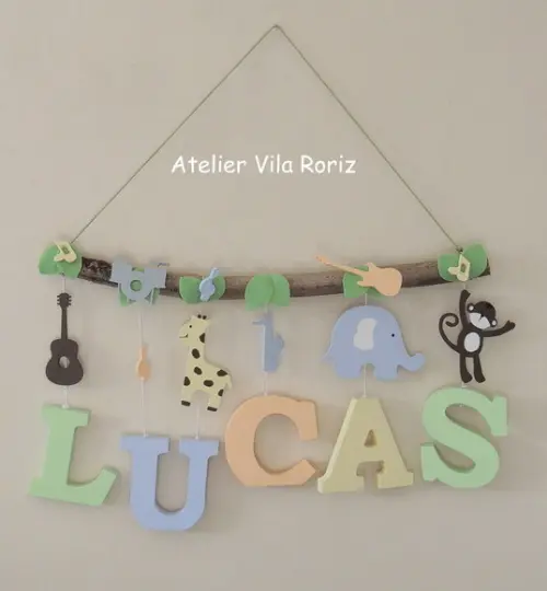 Porta Maternidade Galho Safári 5 Letras