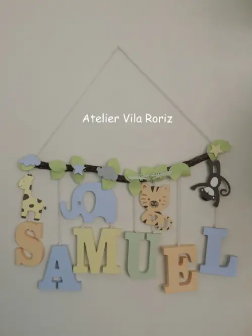 Porta Maternidade Galho Safári 6 Letras