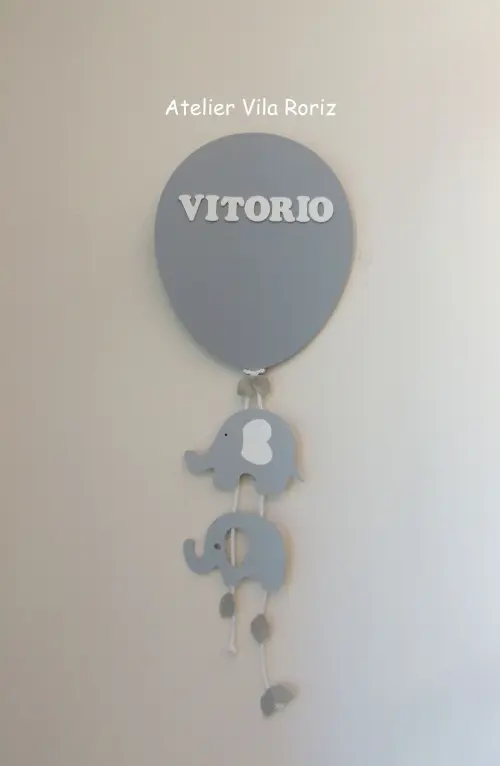 Porta Maternidade Balão Cinza Safári