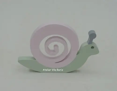 Adorno Madeira Caracol Rosa e Verde