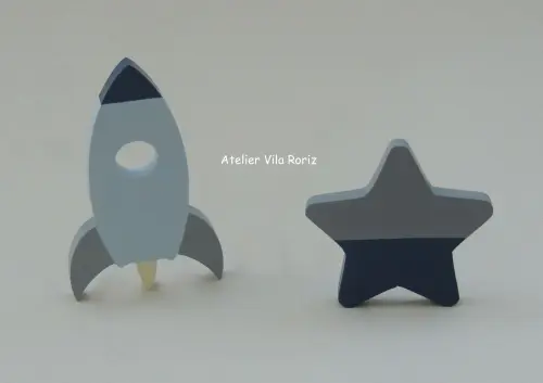 Kit Adornos: Estrela e Foguete Madeira
