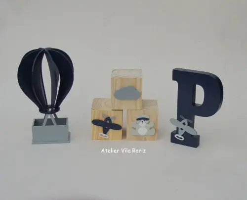 Kit Adornos: Balão 3d, Avião 3d e Trio Cubos