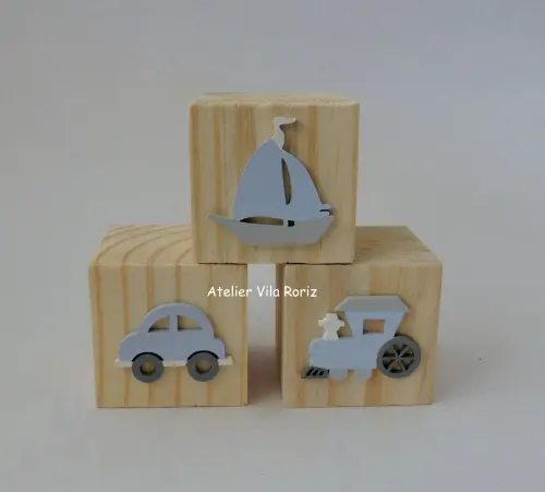 Adorno Trio Cubos Pinus Transportes