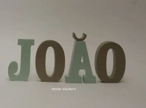Nome em Madeira Transportes 4 Letras