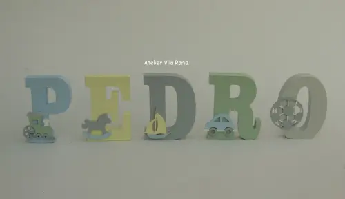 Nome em Madeira Transportes 5 Letras