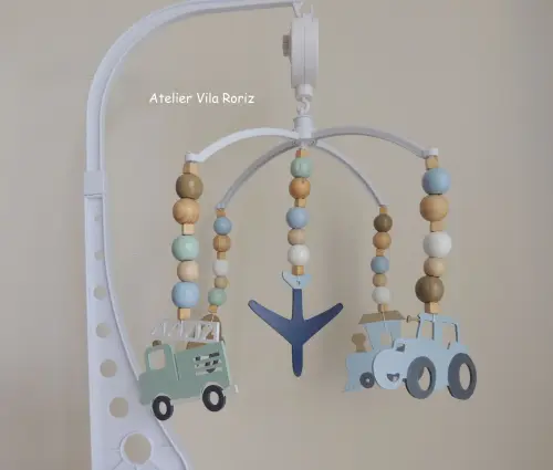 Móbile Giratório Musical Transportes Caramelo, Azul e Marinho
