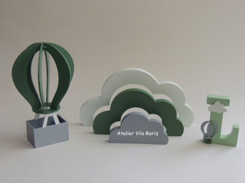 Kit Adornos: Balão 3d, Nuvem Arcos e Letra 15 cm Tons de Verde e Branco