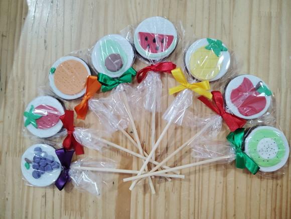 Pirulito de Chocolate Frutas