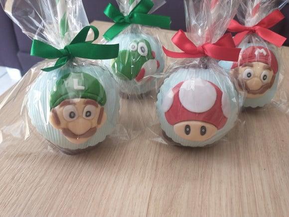 Maçã decorada Mário Bros