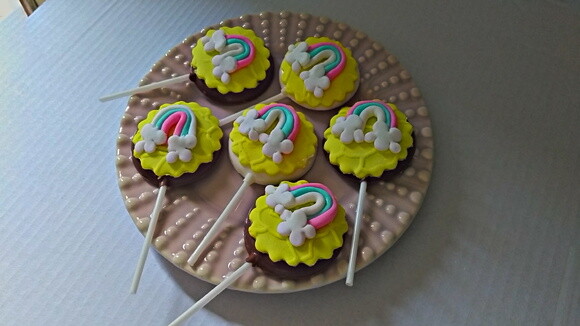 Pirulito de chocolate chuva de amor