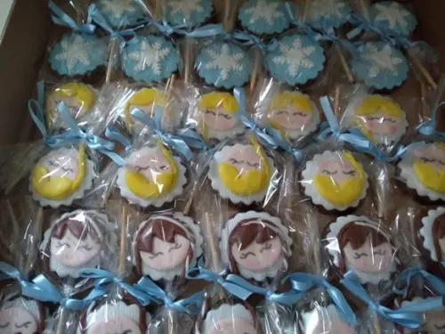Pirulito de chocolate Frozen