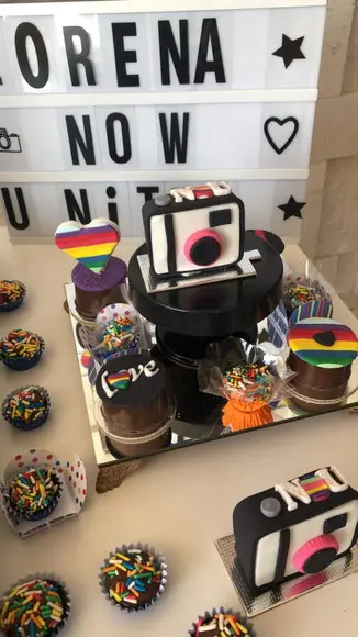 Pão de Mel Now United (máquina Fotográfica)