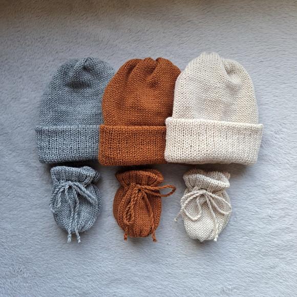 Combo com Tres Kits de Toucas e Luvas para Bebê Rn