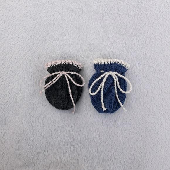 Combo Luvas Bebê Chumbo e Azul Tirreno