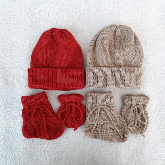 Combo Touca Gorro Meinhas Luvinhas Bebê Vermelho e Káqui