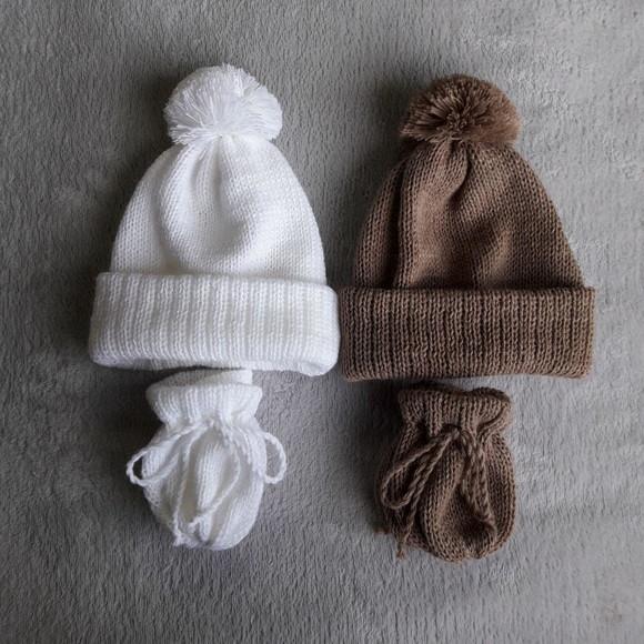 Combo Toucas com Pompom e Luvas Bebê Recém Nascido