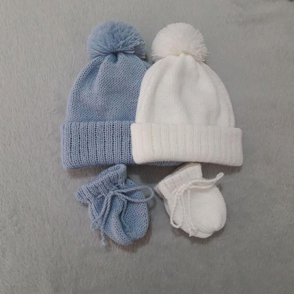 Combo Toucas com Pompom e Luvas para Bebê