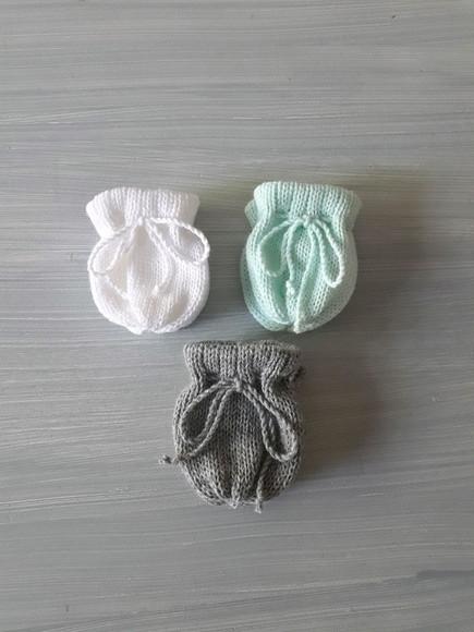 Luvas para Bebê em Tricô de Lã Rn