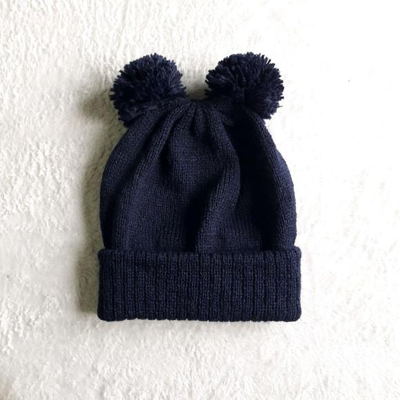 Touca com Dois Pompons para Bebê Azul Marinho