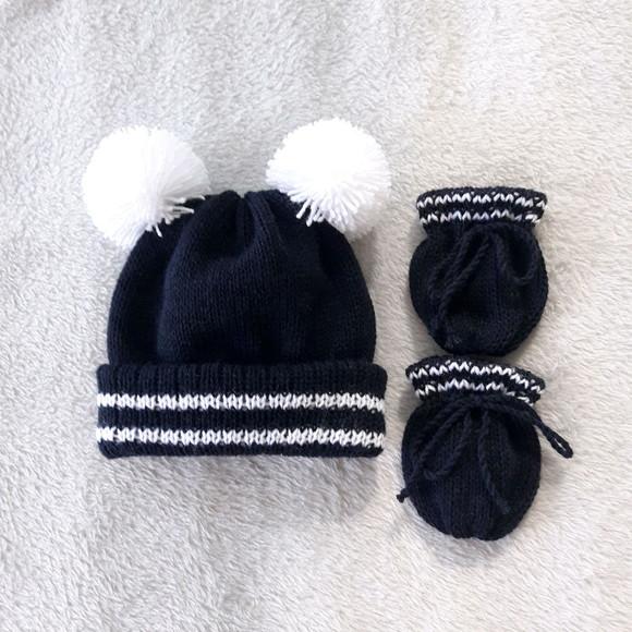 Touca com Pompom e Luvas para Bebê Marinho e Branco