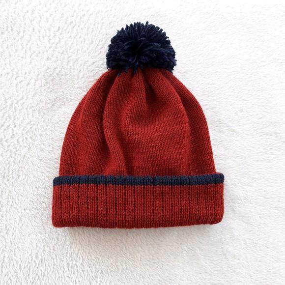 Touca com Pompom Infantil Bordeaux e Azul Marinho