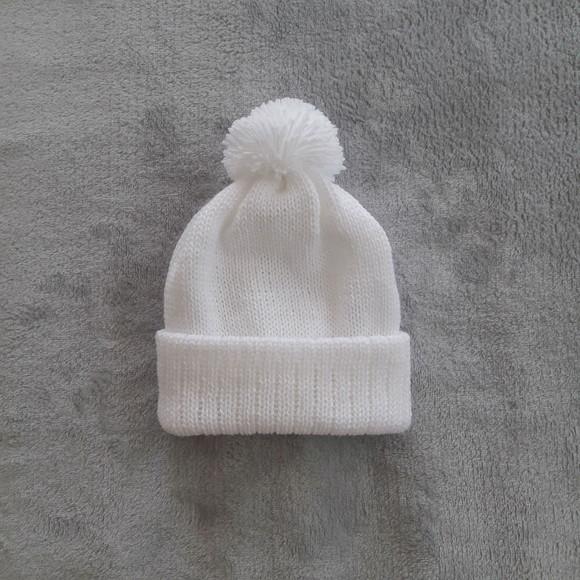 Touca com Pompom Tricô e Crochê para Bebê Tamanho P