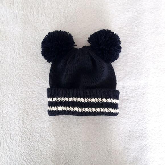Touca Dois Pompom Bebê Rn Azul Marinho e Bege Claro