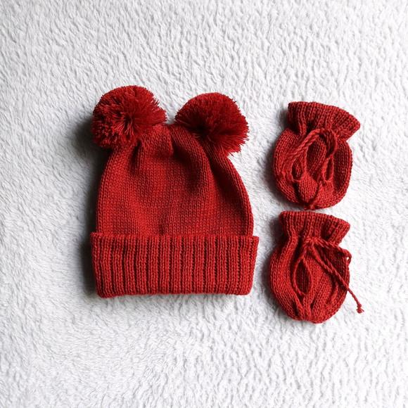 Touca Dois Pompom Luvinhas Bebê Vermelho Cereja