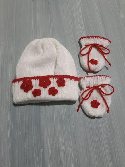 Touca e Luvas em Tricô e Crochê Branca e Vermelho Rn