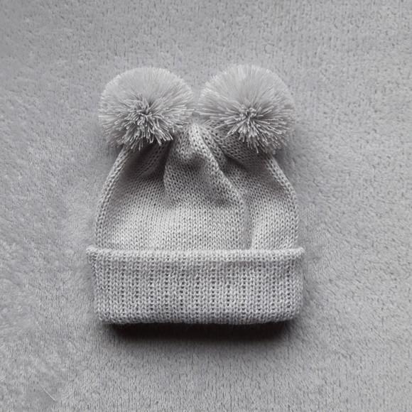 Touca Gorro Dois Pompons Cinza Prata Bebê Maternidade