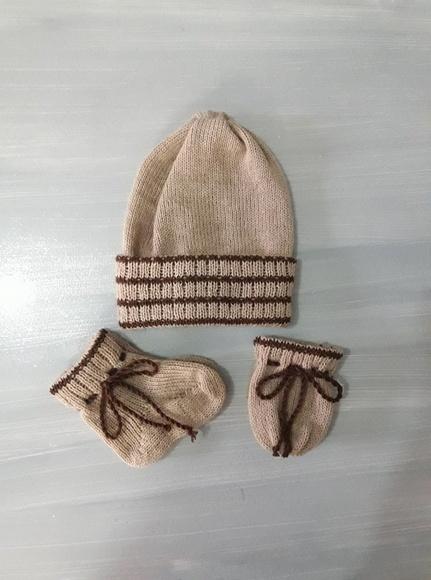 Touca, Meias e Luvas para Bebê Rn Bege e Marrom