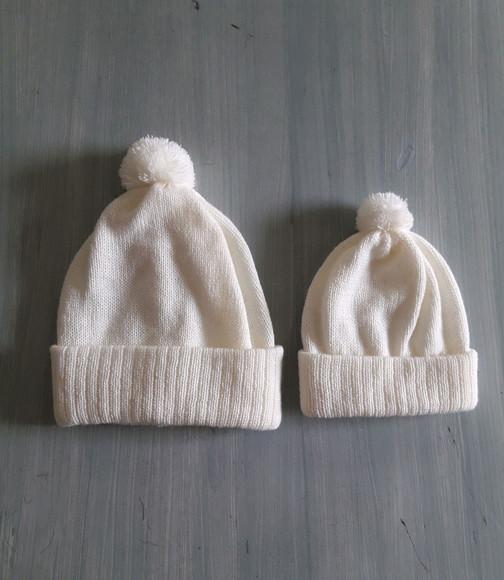 Toucas Mamãe e Bebê com Pompom Off White