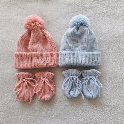 Combo Touca Gorro Pompom e Luvinhas Maternidade