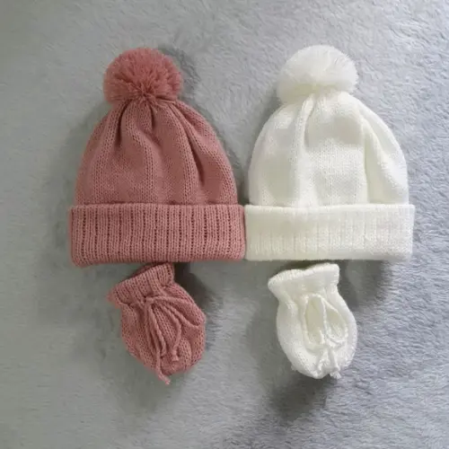 Combo Toucas com Pompom e Luvas para Bebê Rosê e Branca
