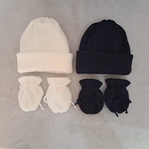 Kit Touca Gorro Luvas Bebê Lã Branca e Azul Marinho