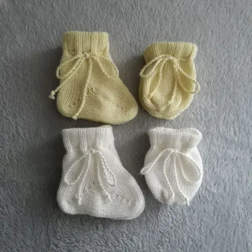 Meias e Luvas para Bebê Off White e Amarelo Bebê