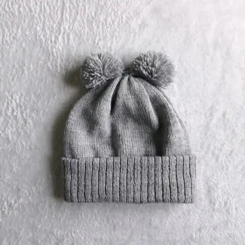 Touca Adulto Dois Pompom Cinza