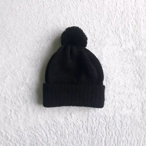 Touca com Pompom Bebê Preta