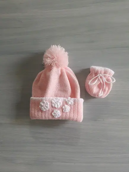 Touca com Pompom e Luvas para Bebê