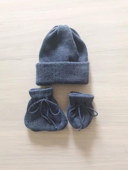 Touca Meias e Luvas Bebê Tricô e Crochê Azul Tirreno